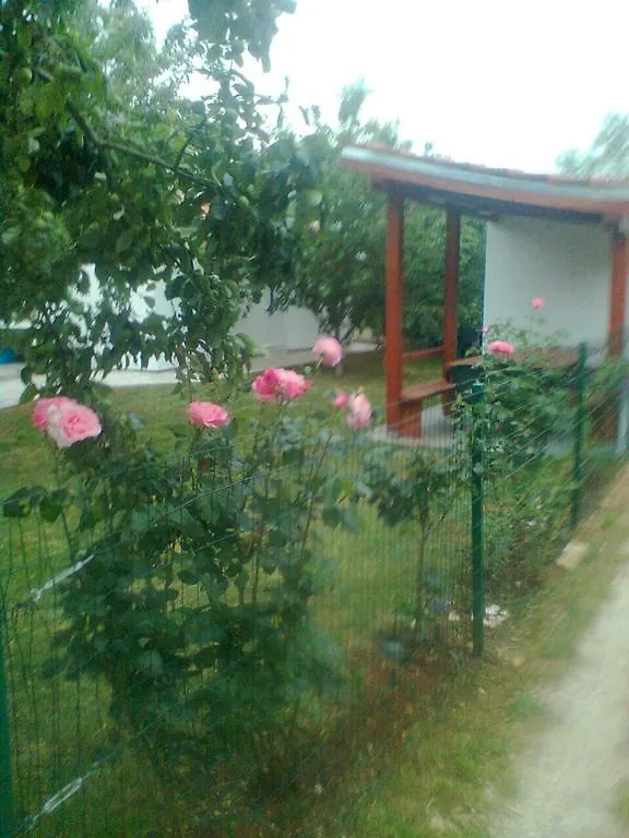 Apartments Miljak فاجانا