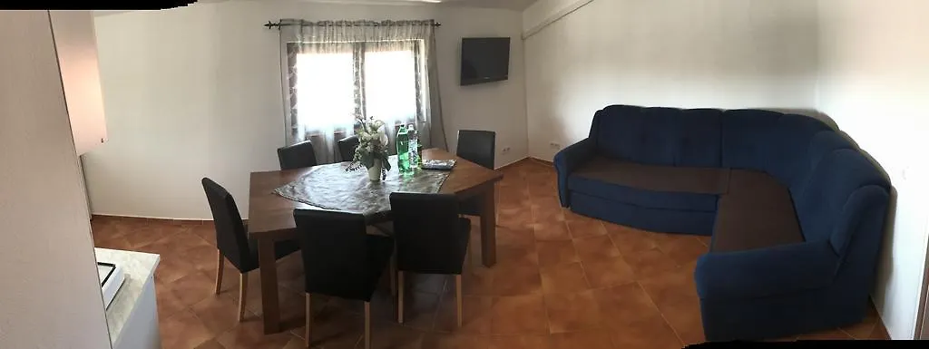 Apartments Miljak فاجانا