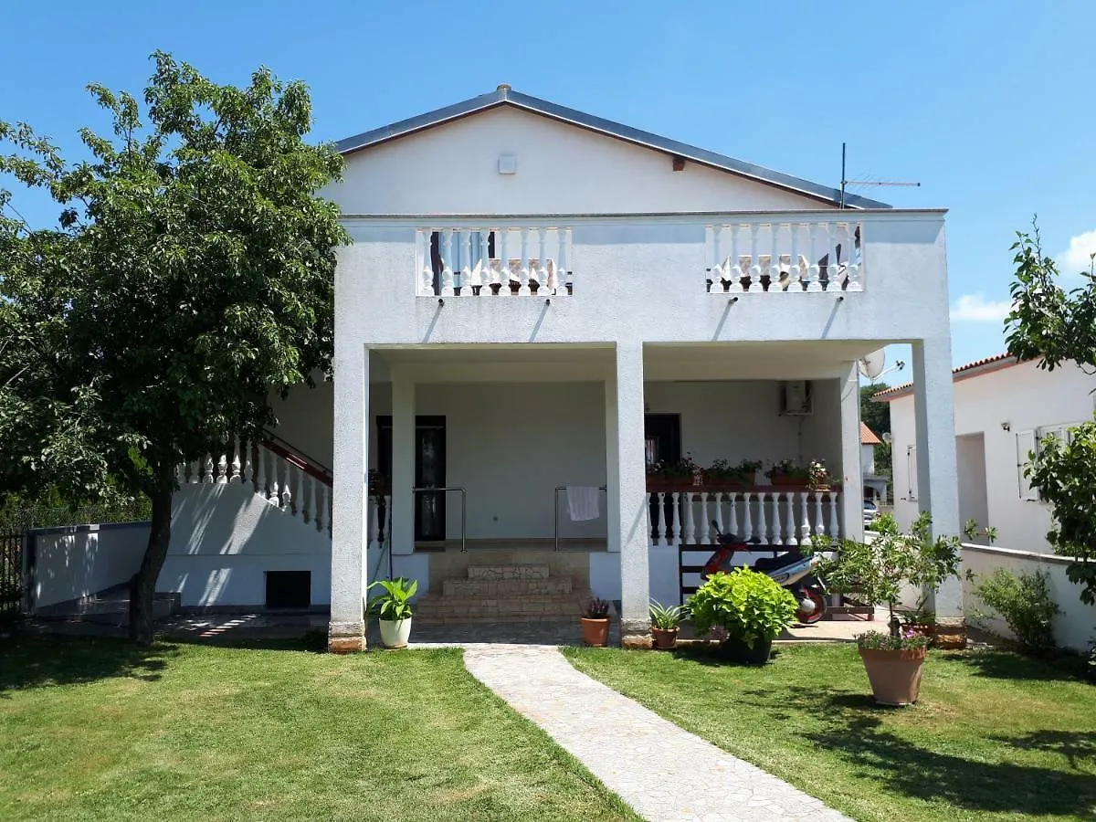 Apartments Miljak فاجانا كرواتيا